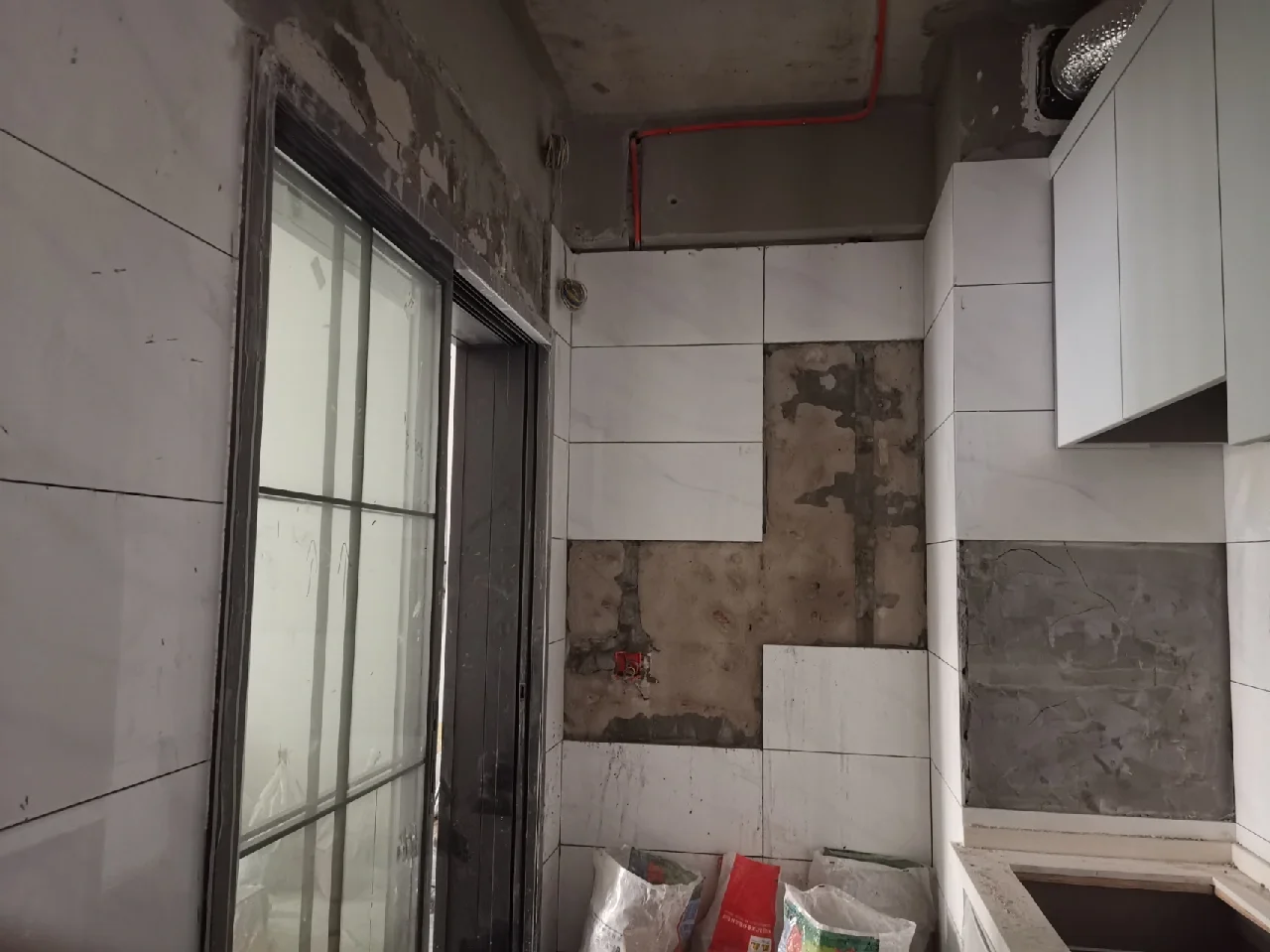 墙面一块砖破了怎么办(墙面一块砖破了怎么办视频) 墙面一块砖破了怎么办(墙面一块砖破了怎么办视频)